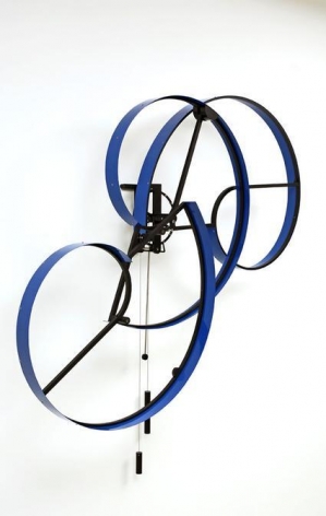 Pedro S. de Movell&aacute;n, Cumulus, 2006, Powder coated aluminum and brass, stainless steel